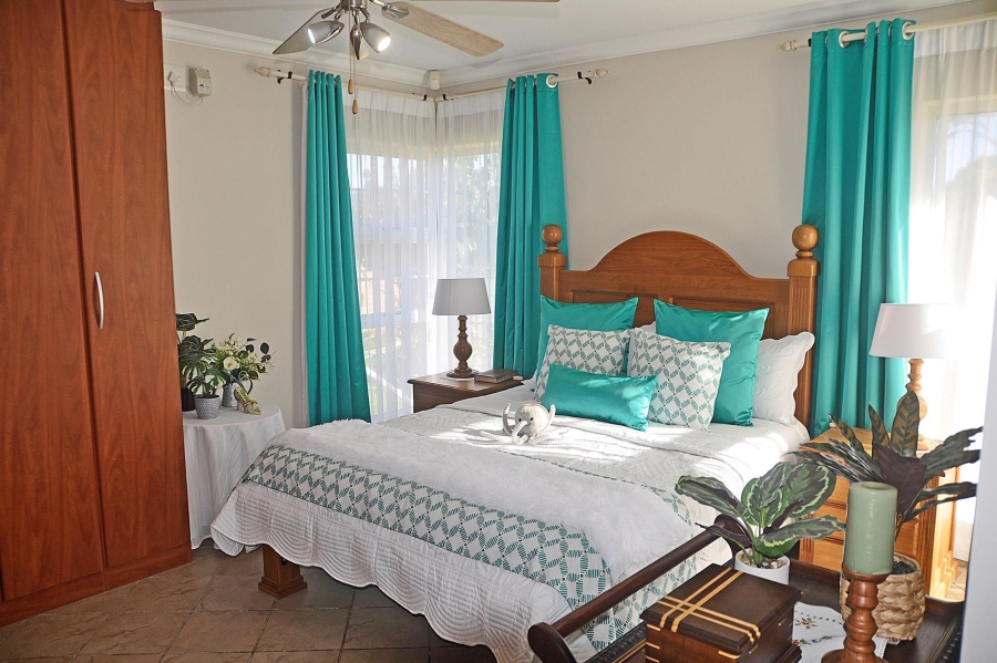 5 Bedroom Property for Sale in Tergniet Western Cape